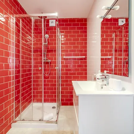 Flat By House And People Apartman Braga