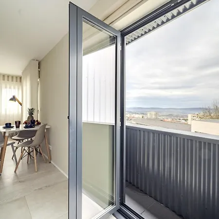 Flat By House And People Μπράγκα