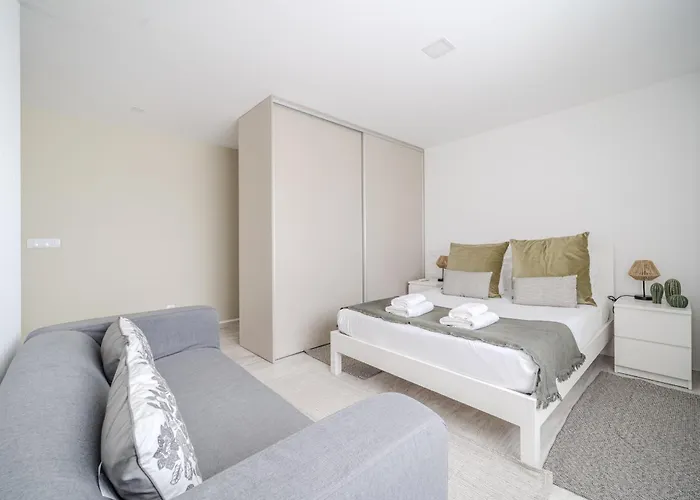 Διαμέρισμα Flat By House And People Μπράγκα